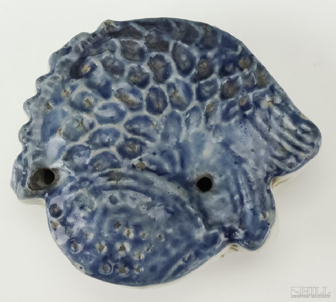 Korean Blue & White Fish Water Dropper BASS MUSEUM (1 of 6)