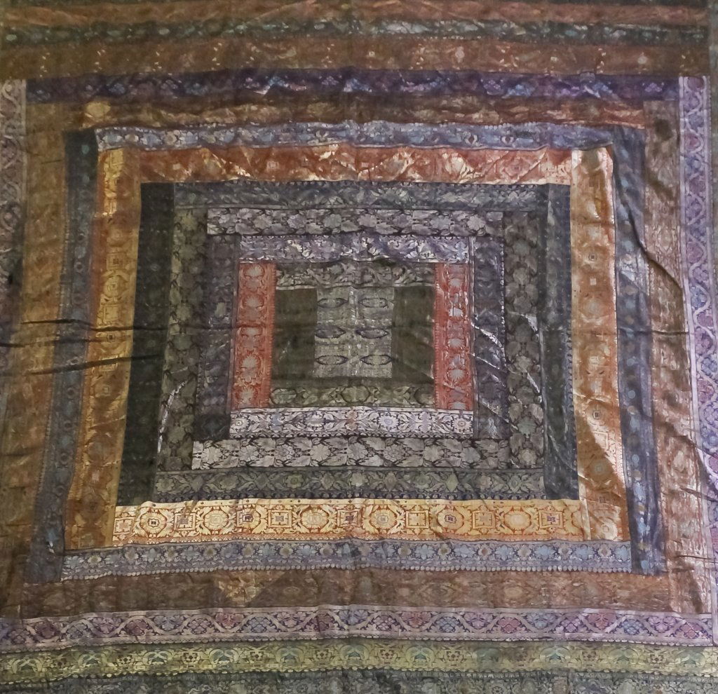 Oriental Embroidered Gold Metallic 105" Silk Panel (1 of 9)