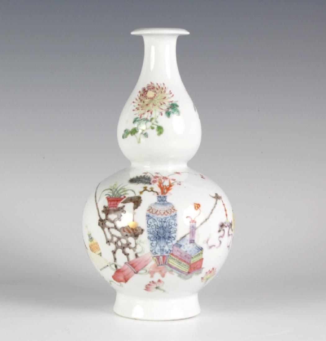 Chinese Export Double Gourd Porcelain Vase SIGNED (1 of 8)