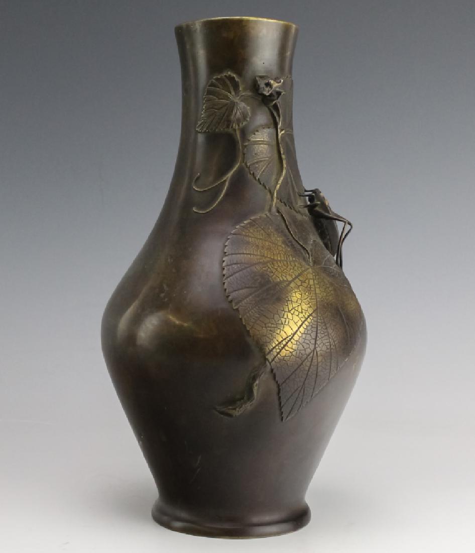 Japanese Meiji Period Bronze Grasshopper Leaf Vase (1 of 10)