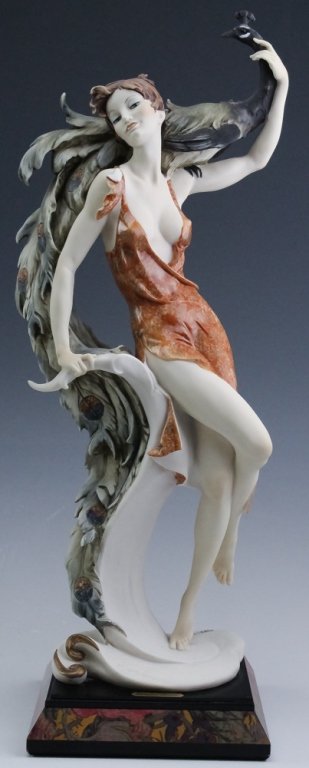 Giuseppe Armani Vanity Peacock LE Bust Figurine (1 of 8)