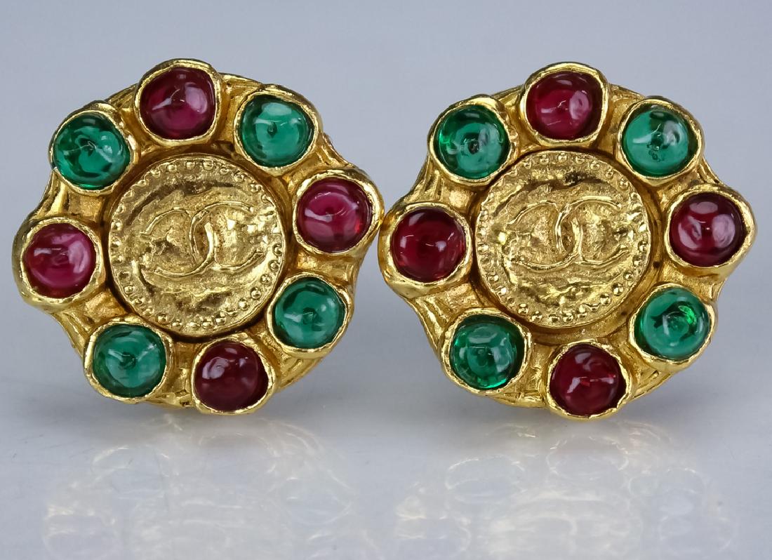 VINTAGE Chanel Gripoix Double C Logo Earrings (1 of 6)