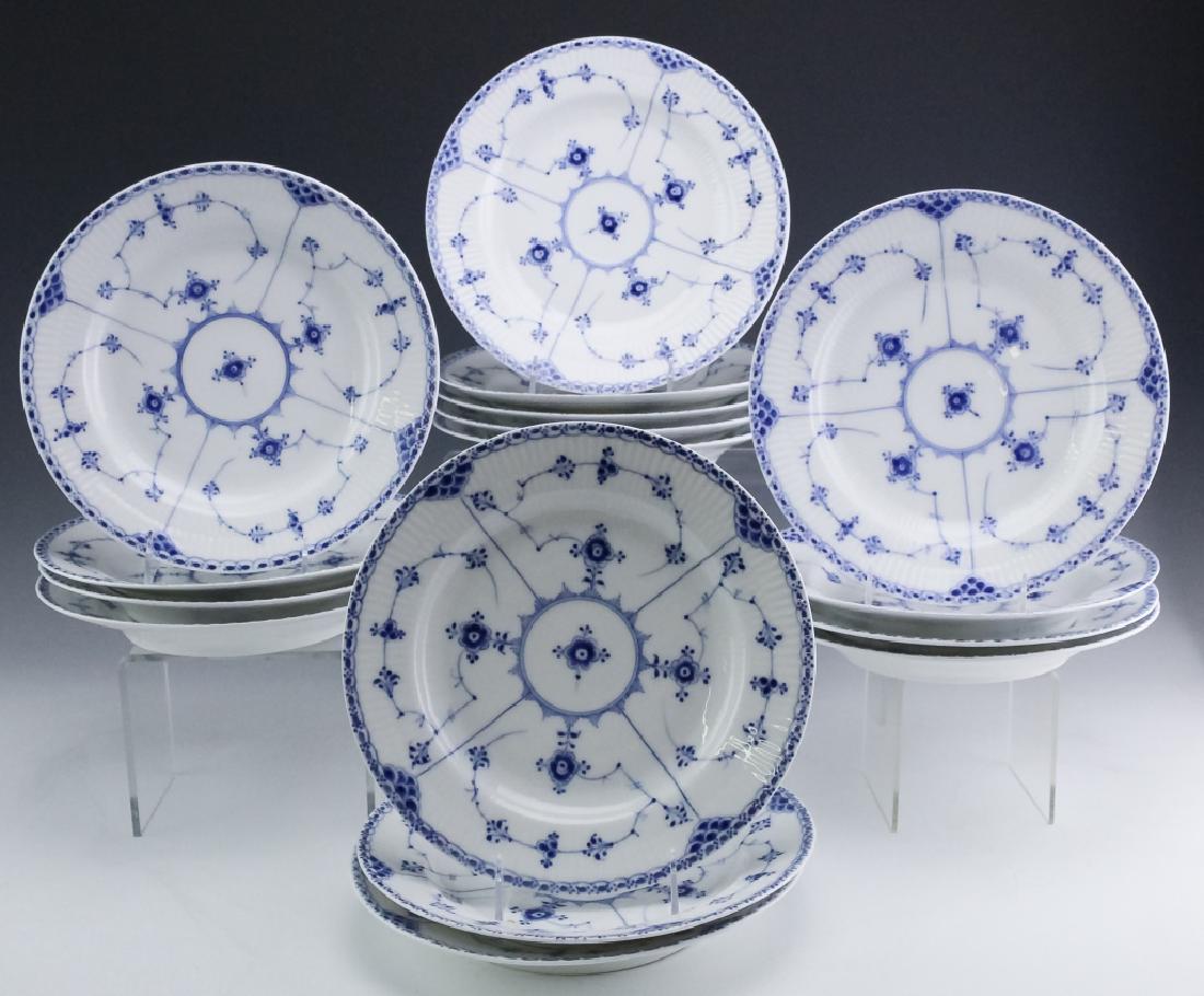 15 Royal Copenhagen Blue Fluted Lace Dinner Plates (1 of 5)