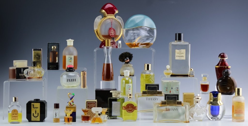 LOT 40 Vintage Designer Perfumes LOT 40 Vintage Designer Perfumes