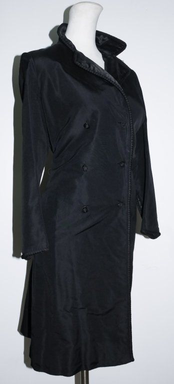 VTG Authentic CHANEL Ladies Black Silk Over Coat (1 of 7)