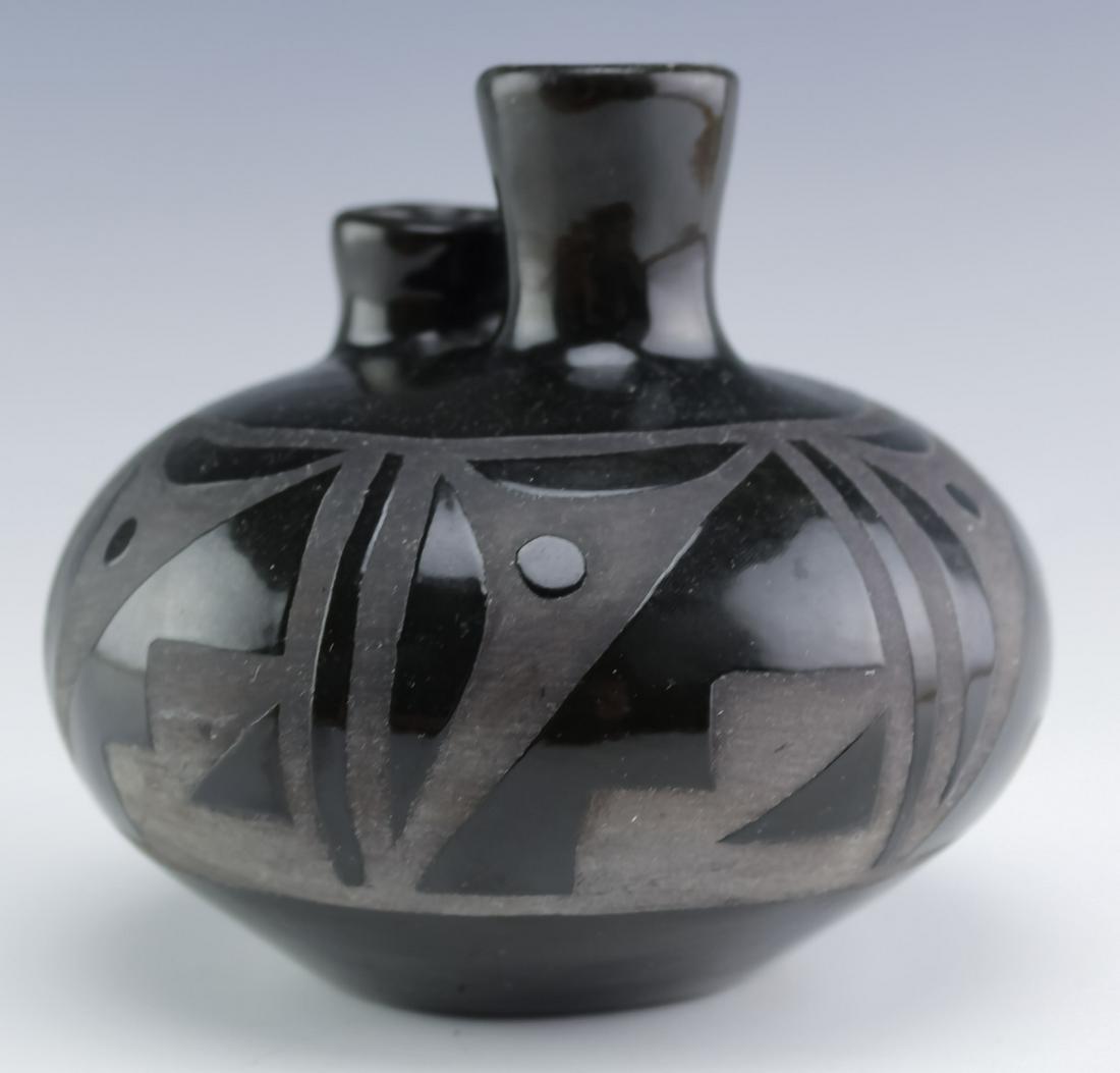 Artist Signed Navajo Native American Pottery Jug (1 of 4)