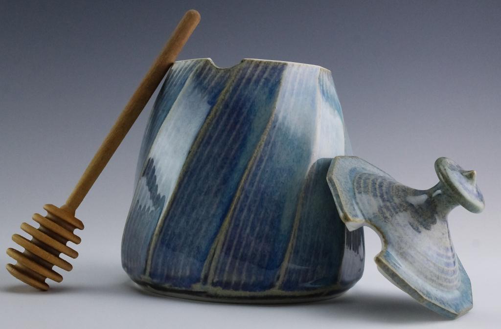 Angela Fina Studio Art Pottery Honey Pot Jar & Lid (1 of 9)