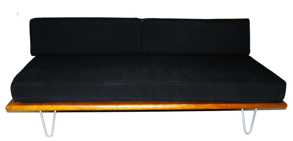 Early George Nelson Herman Miller Couch Daybed: Early George Nelson for Herman Miller daybed. Features medium toned wood with spring seat support and black upholstered cushions all on hairpin legs. Early foil Herman Miller rectangular tags. Measure