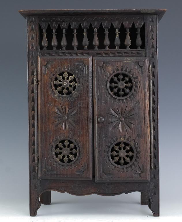 Antique Folk Art Chip Carved Wood Jewelry Box (1 of 9)