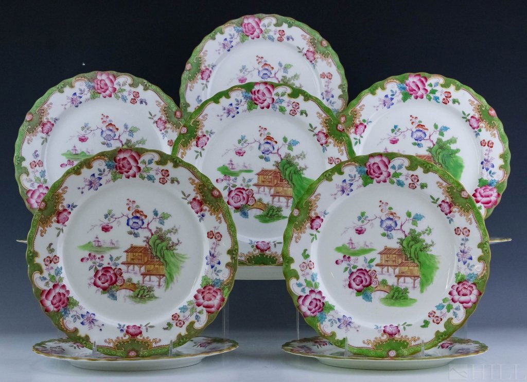 12 Royal Doulton Green Temple Series Dinner Plates (1 of 6)