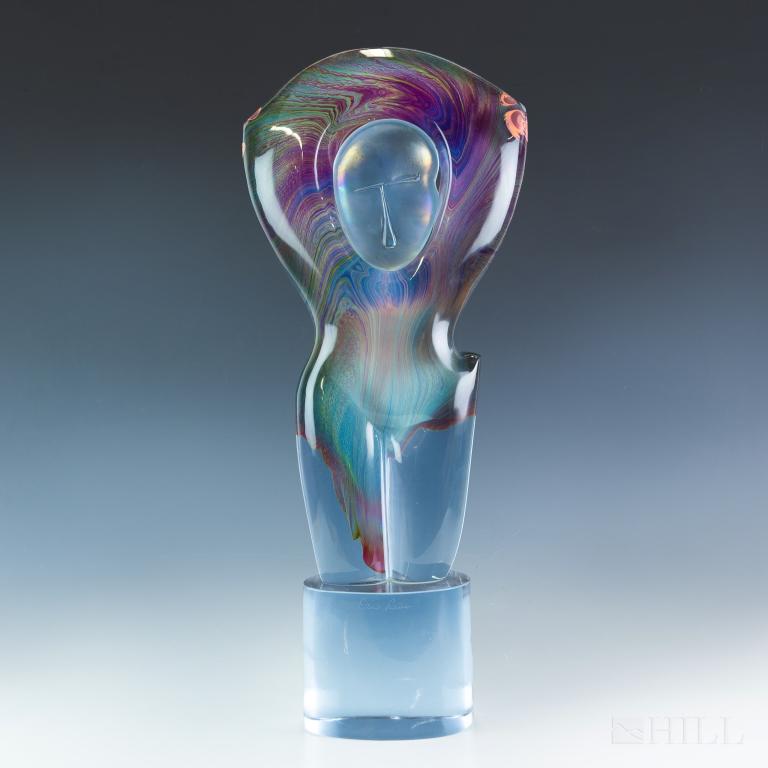 Dino Rosin Murano Calcedonia Glass Relax Sculpture: Dino Rosin calcedonia, studio art glass sculpture. Features an abstract figural work from the Relax series. In calcedonia and alexandrite glass. Measures 28" x 11" x 5". Signed on base. Good overall c