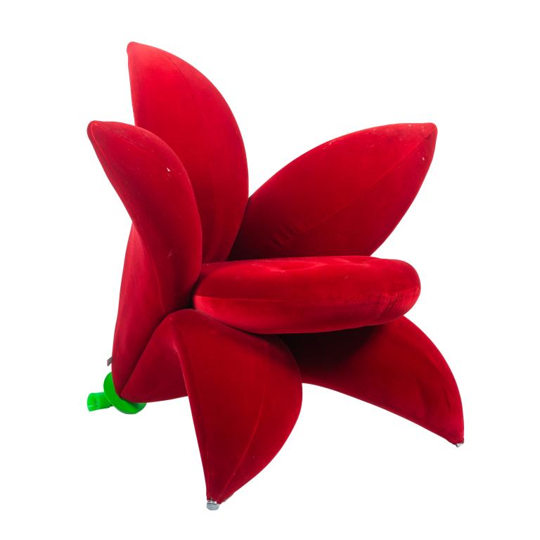 Masanori Umeda (1941-) Japan Gutsuen Flower Chair: Contemporary floral designed chair by Masanori Umeda (1941- Japan) "Gutsuen Chair" circa 1990. Upholstered in rich red and green velvet. Chair 35 in. x 40 in. Fair to good condition with surface wear 
