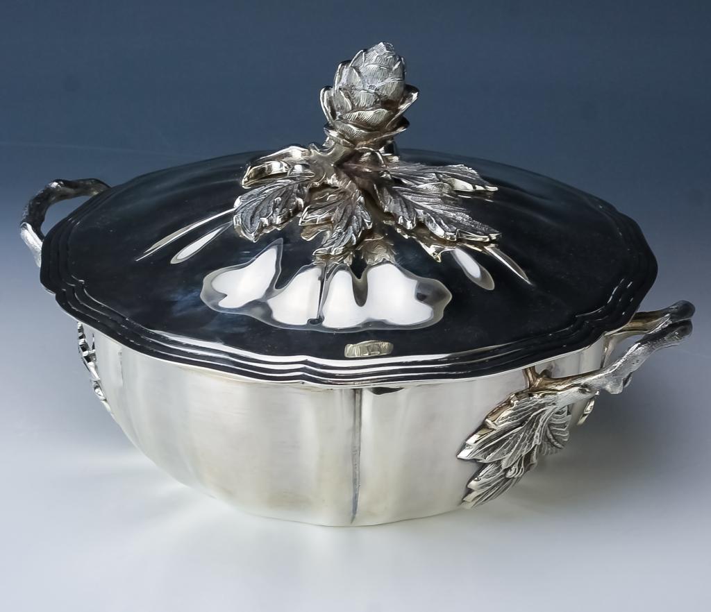 Tane Sterling Silver Artichoke Handle Tureen 1644g: Fine hand crafted artisan lidded tureen by Tane Orfebres. Features a lobed body and lid with intricate floral form handle on the lid and branch handles on the bowl. Measures 7" x 10 3/4". Marked Tane 