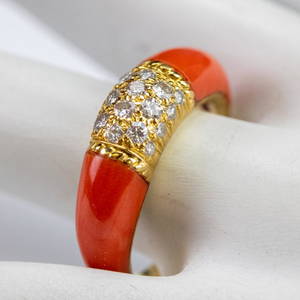VCA Van Cleef & Arpels 18k Gold Diamond Coral Ring
