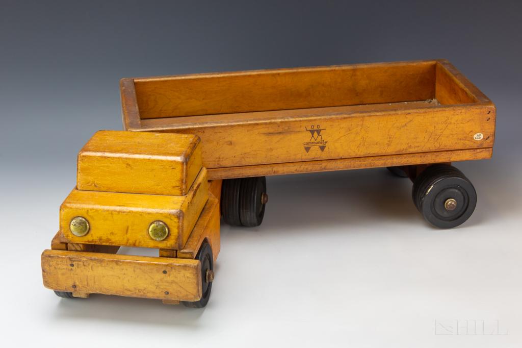 Community Wood Toy 2p Industrial Truck and Trailer (1 of 6)