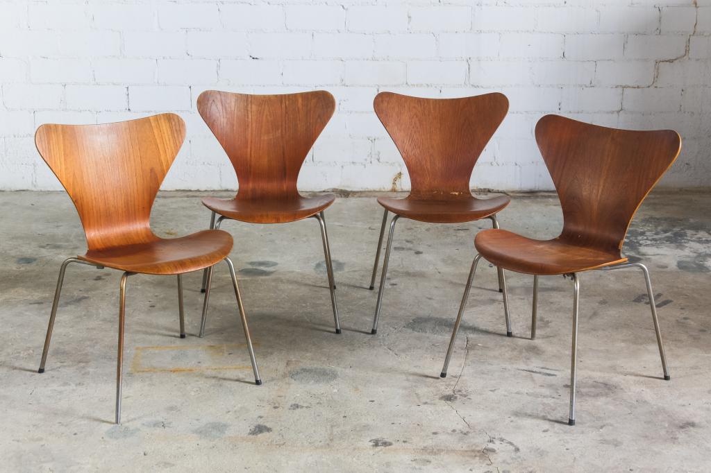 4 Arne Jacobsen Fritz Hansen Modern Dining Chairs (1 of 8)