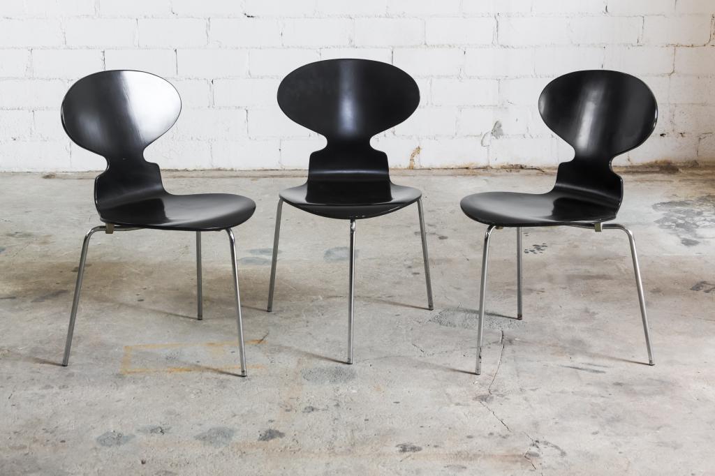 3 Arne Jacobsen Fritz Hansen Modern Side Chairs (1 of 7)