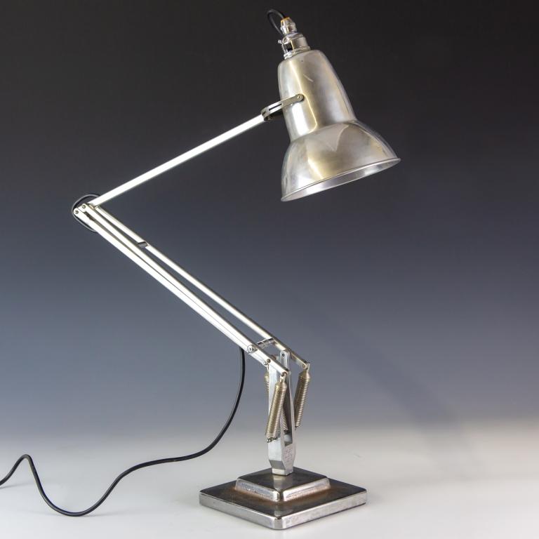 anglepoise lamp