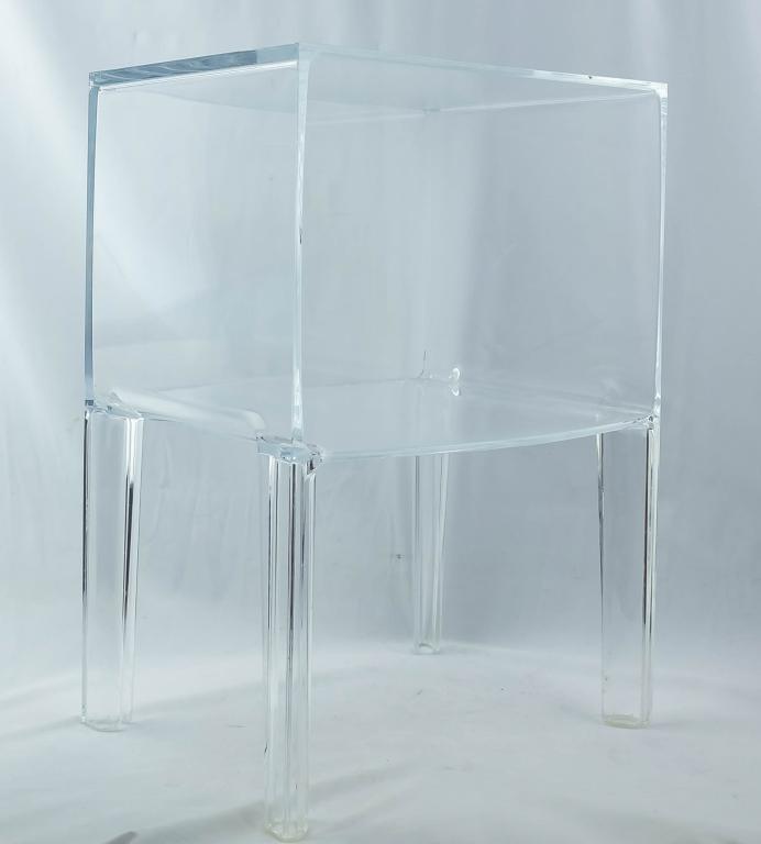 Modern Ghostbuster Table Philippe Starck KARTELL (1 of 4)