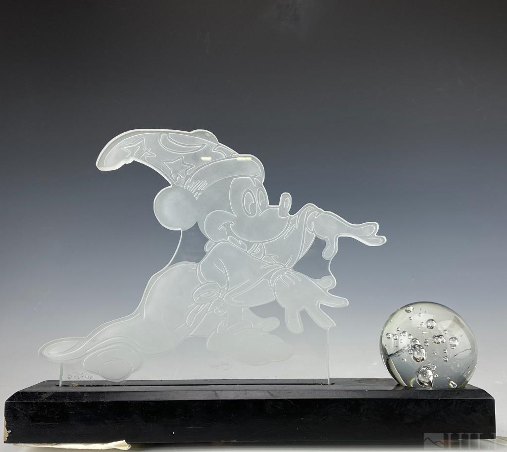 Illuminated Glass Etching Disney Mickey Sorcerer (1 of 7)