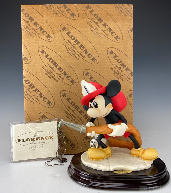 Giuseppe Armani Disney Fireman Mickey Mouse w Box (1 of 6)
