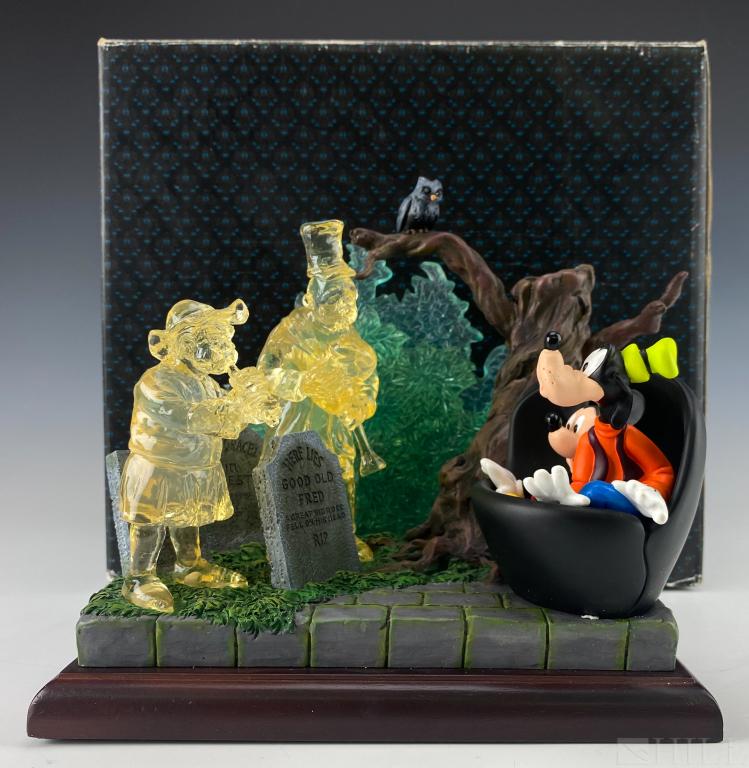 Disney 999 Happy Haunts Goofy Music Ghost LE w Box (1 of 5)