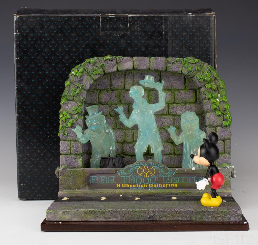 Disney 999 Happy Haunts Room For Mickey LE w Box: Disney Haunted Mansion 999 Happy Haunts "Room For One More" Portraying a bobble headed Mickey Mouse, standing in front of three hitchhiking ghost. Composed of resin polymers. Bottom of base is felt li