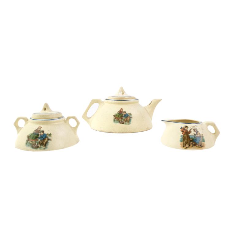 Rare Roseville Child's Teapot Creamer & Sugar Set (1 of 5)