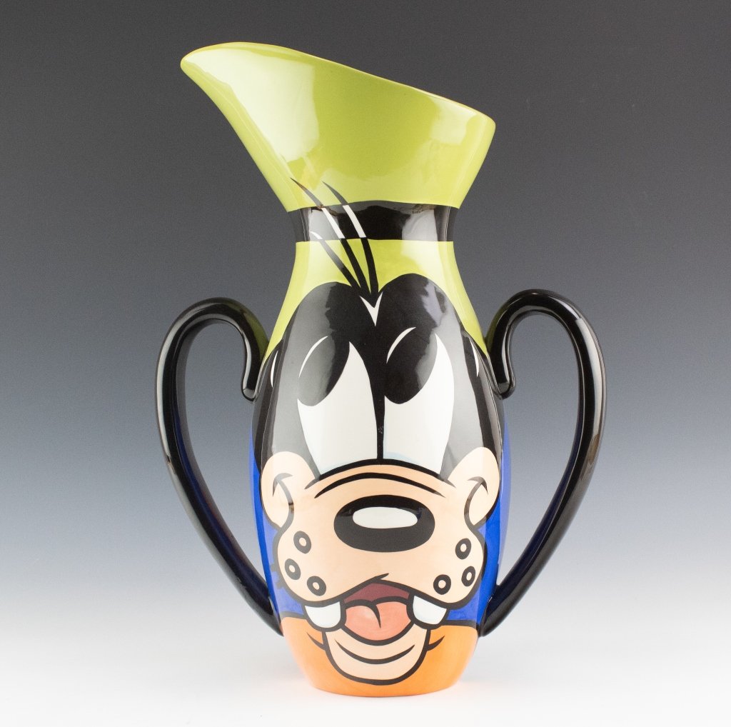 GOOFY Art of Disney Double Handled Ceramic Vase (1 of 4)
