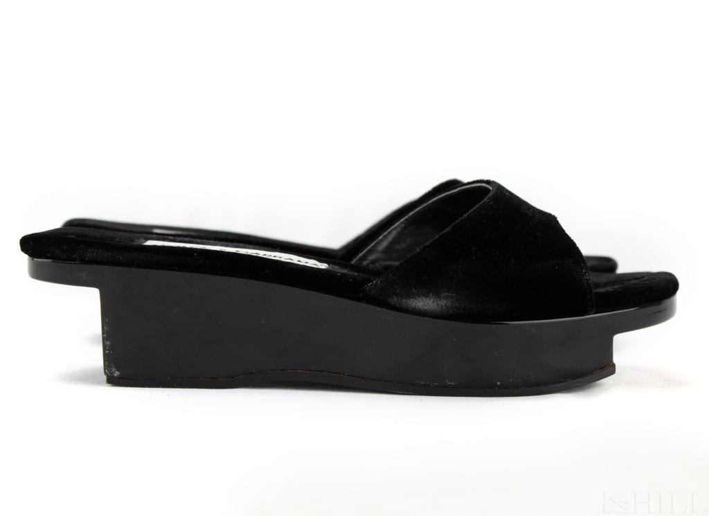 Dolce & Gabanna Black Velvet Platform Shoes Sz 35 (1 of 5)