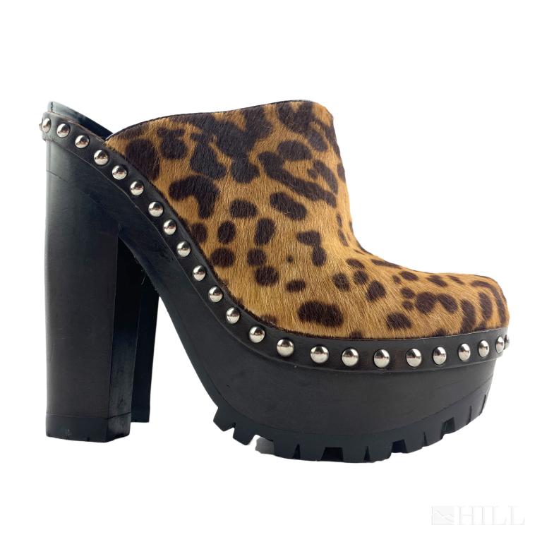 miu miu clogs