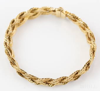 Mario Buccellati 18k 750 Yellow Gold Weave Bracelet: Authentic Signed Mario Buccellati 18k 750 yellow gold bracelet. Features woven design with box clasp closure. Stamped/marked M. Buccellati 750 Brevetto. Total weight 39 grams. Measures 7 1/2\" in leng