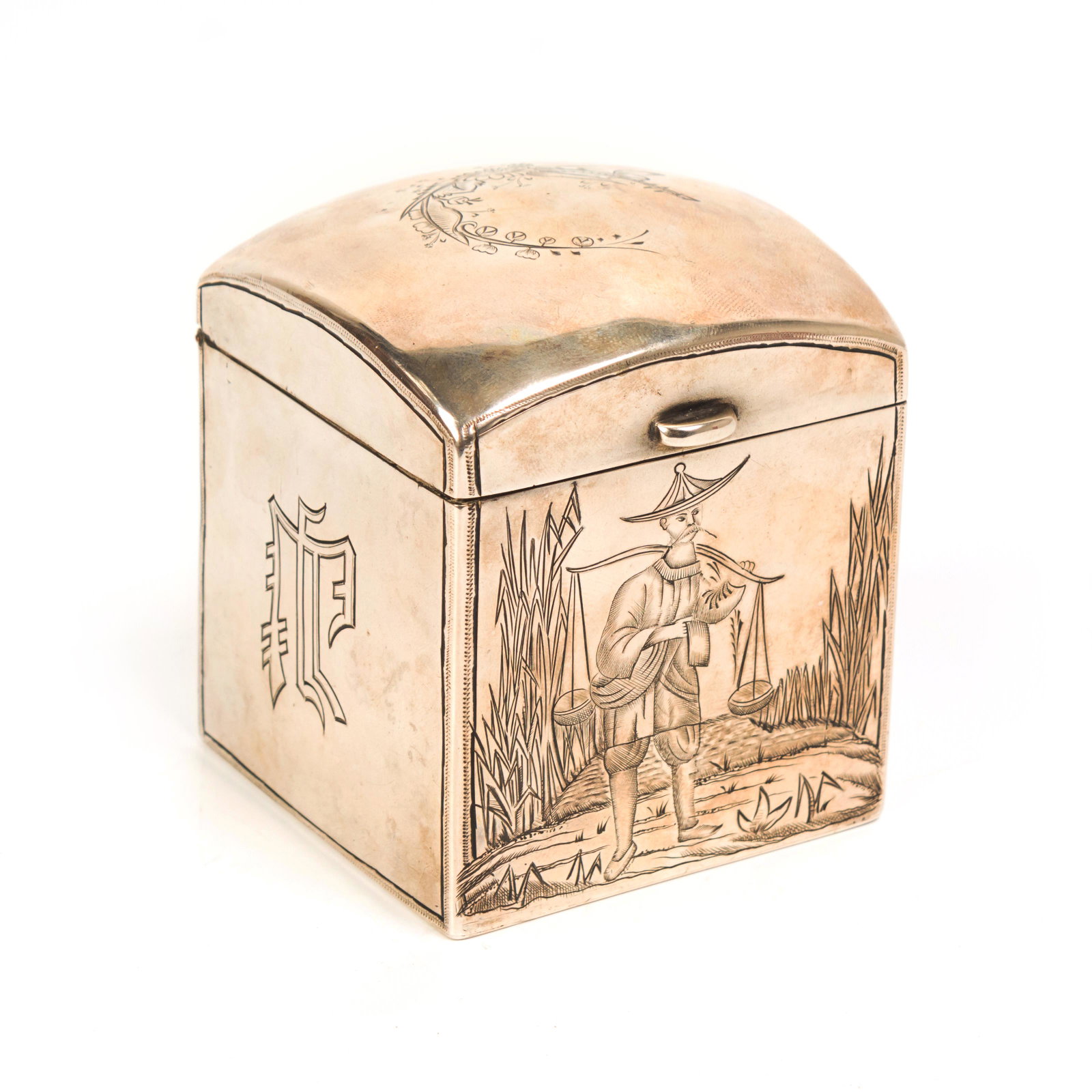 Russian 84 Silver Chinoiserie Etched Silver Box: Antique Russian silver box. Features etched figural decoration as well as Asian characters. Marked on base with makers mark and 84. Total approx. weight 256 grams. Measures 3 1/2 in. x 2 7/8 in. x 2 7