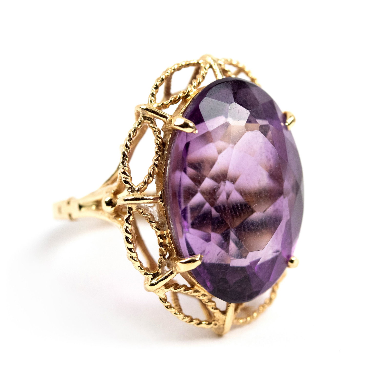 14k Gold Vintage Ladies 12 Ct Oval Amethyst Ring (1 of 9)