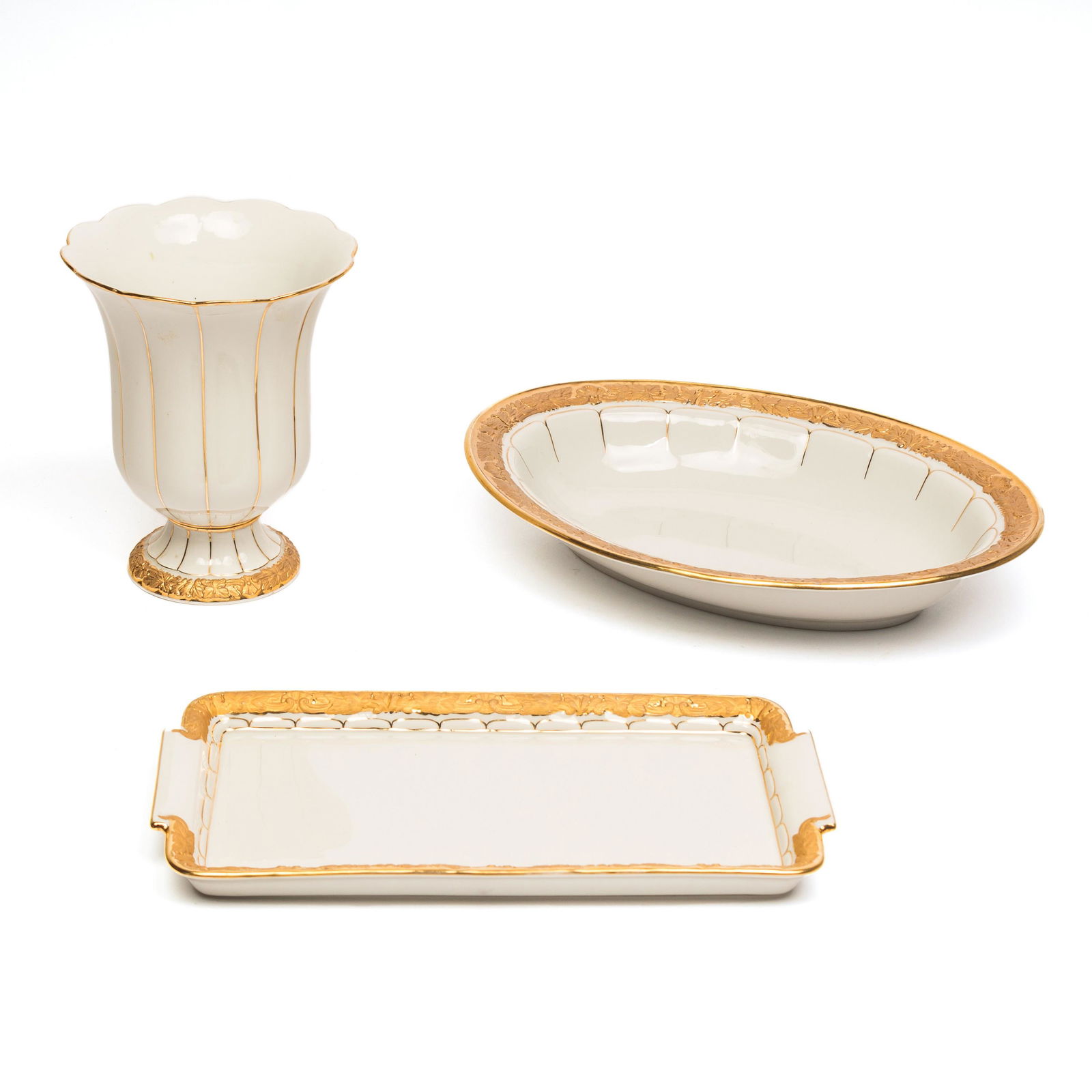 Meissen German Porcelain Vase Tray Dish Vanity Set (1 of 10)
