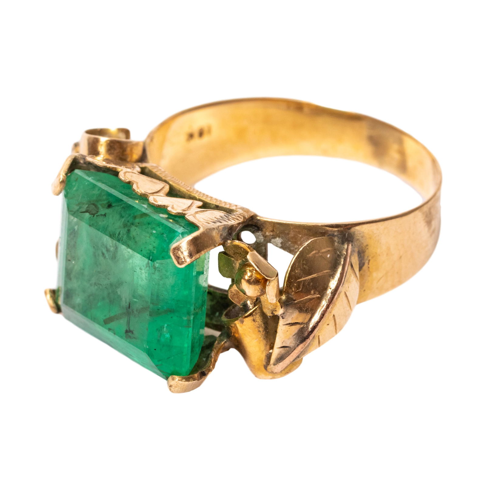 18k Gold 5 1/2 Carat Green Emerald Octagonal Ring (1 of 10)