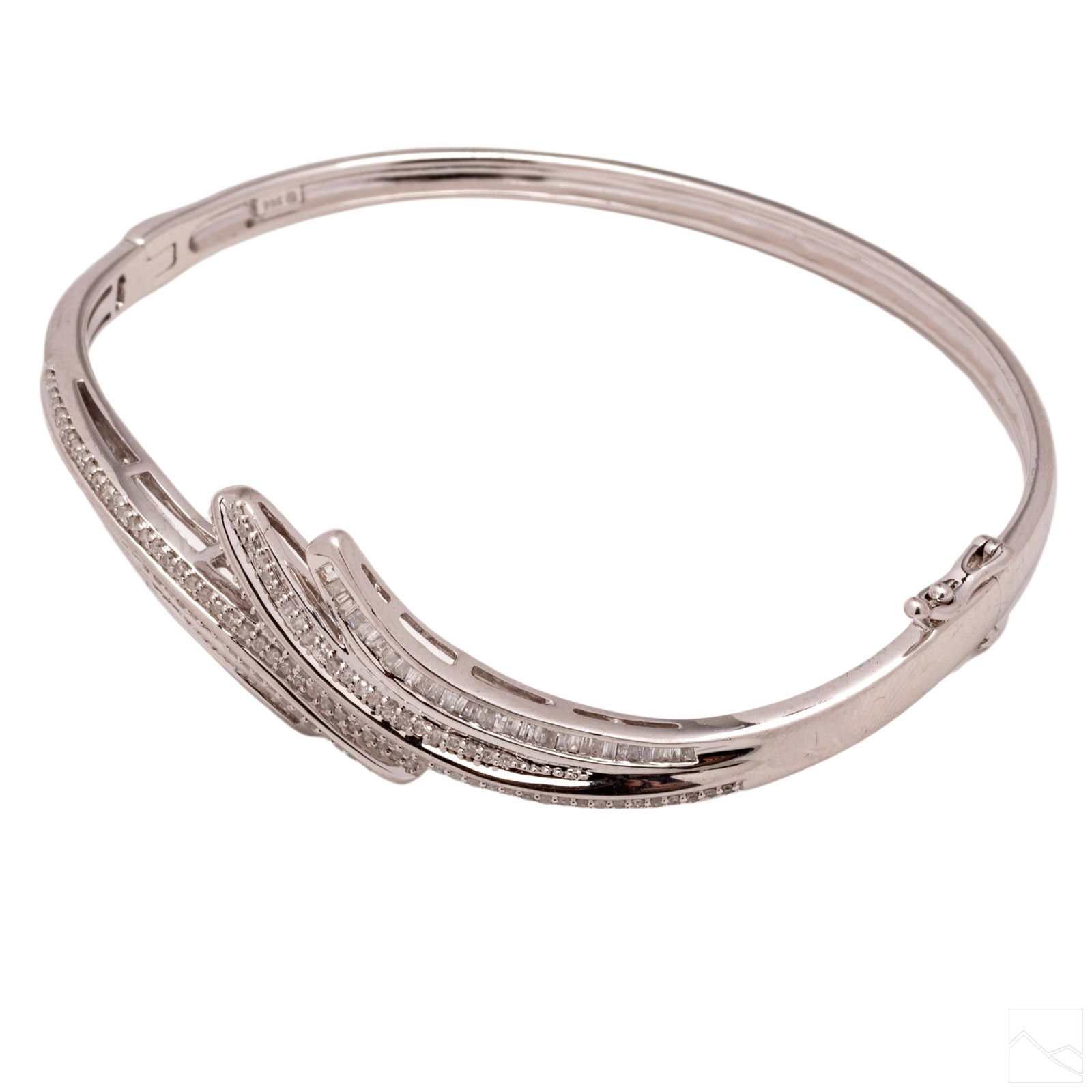 Ladies Designer 1 CTTW Diamond Hinged Bangle 925 (1 of 10)