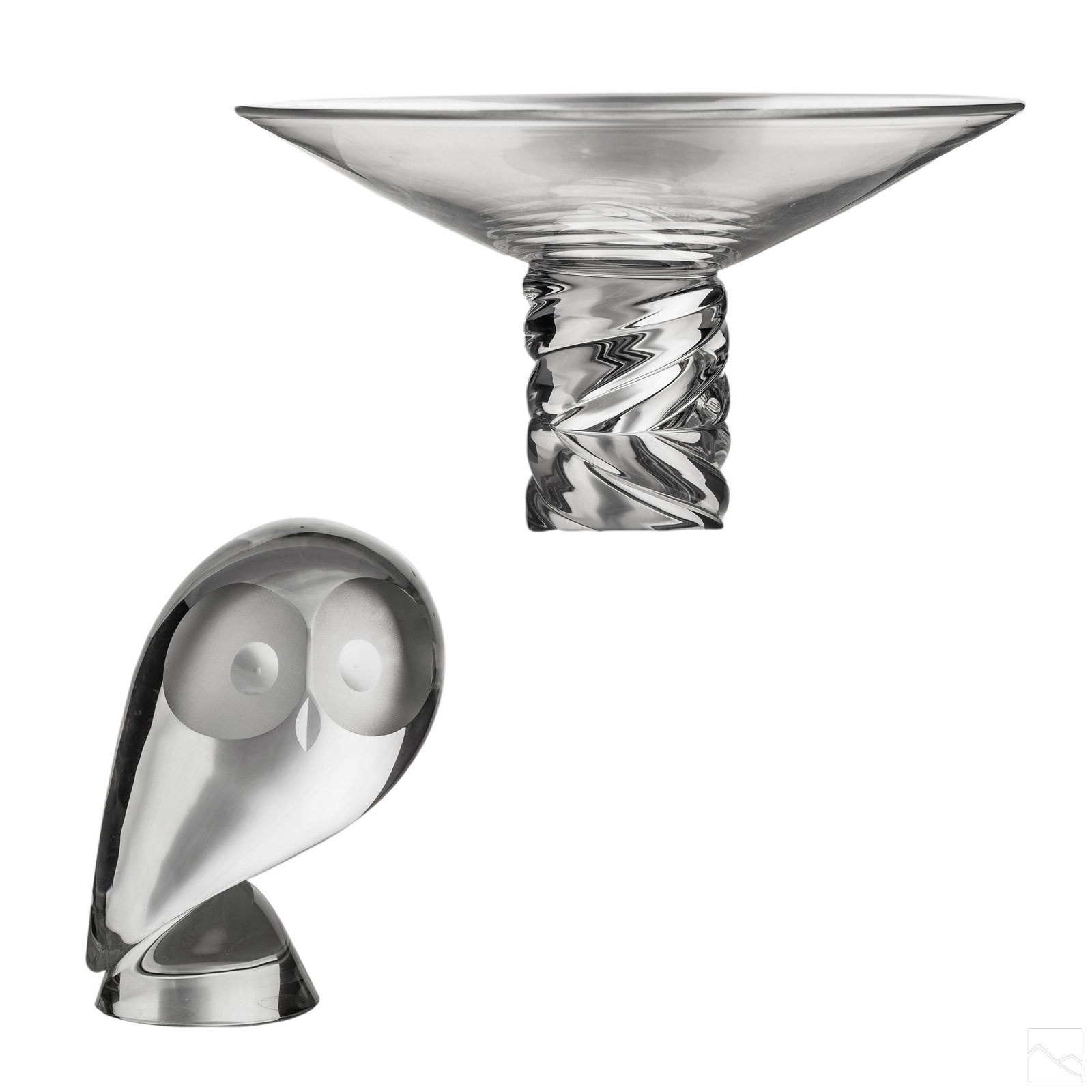 Steuben Crystal Twist Pedestal Bowl & Owl Figurine: Two vintage signed Steuben pieces. Crafted of fine quality American art glass crystal. Includes (1) Steuben clear rope twisted pedestal glass fruit bowl. And (1) Clear art glass owl figurine paperweig