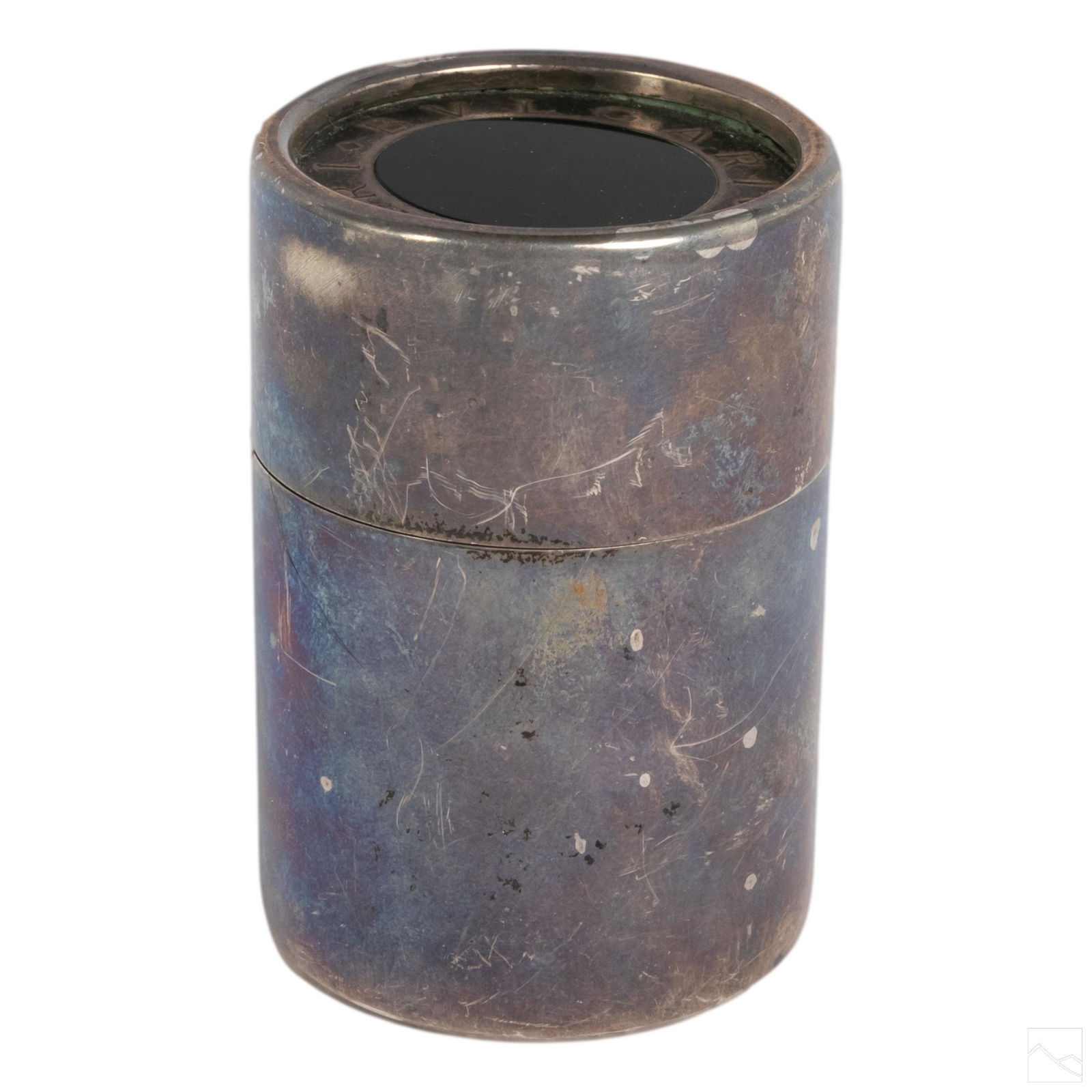 Bulgari VTG Sterling Silver Onyx Inlay Lidded Jar: Vintage sterling silver jar by Bulgari. Circular body with Bulgari logo and onyx inlay in the lid. Weighs 109 grams. Marked Bulgari 925. SHIPPINGHill Auction Gallery will offer in-house continental US