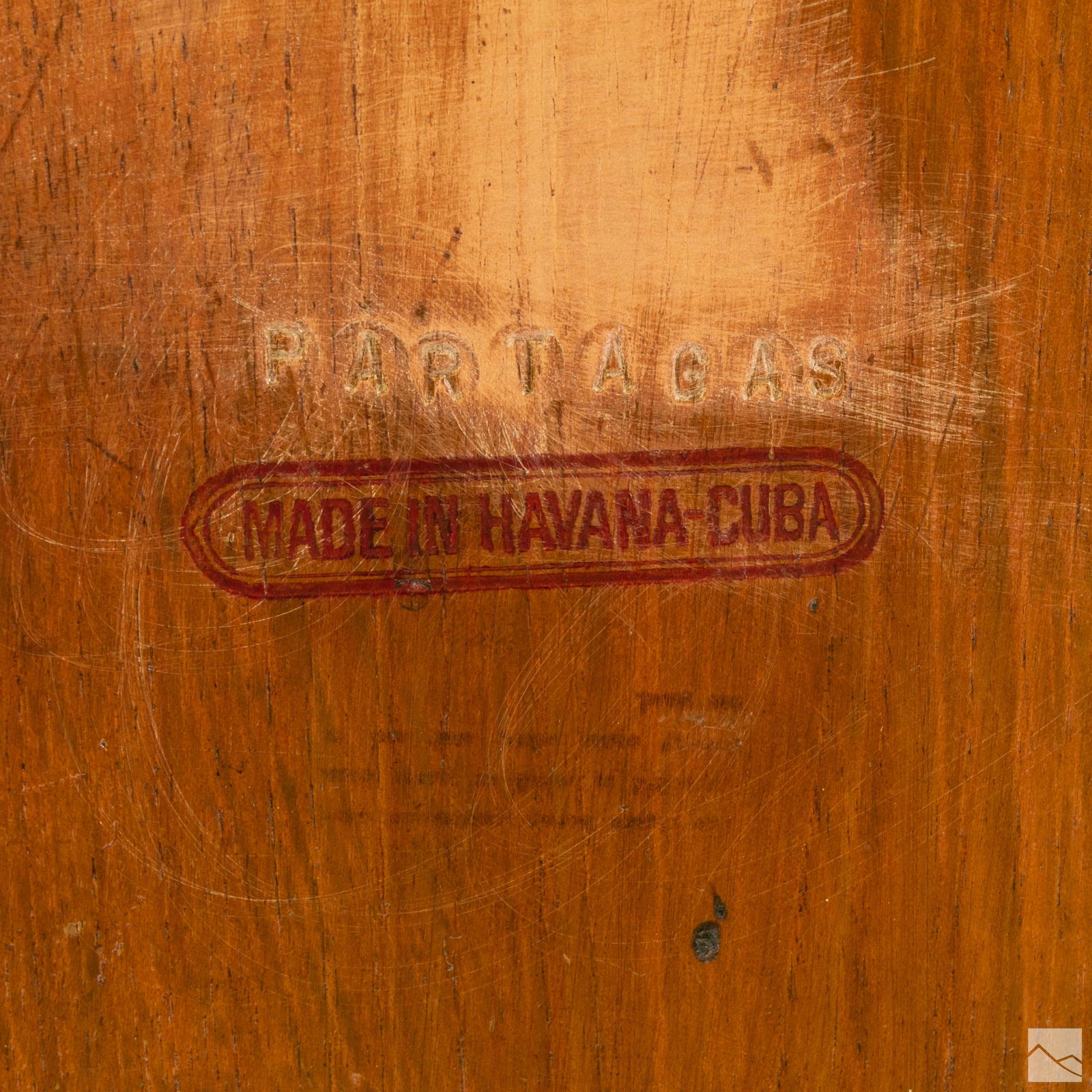 Dunhill Wood Seleccion De Lobo Cuban Cigar Cabinet