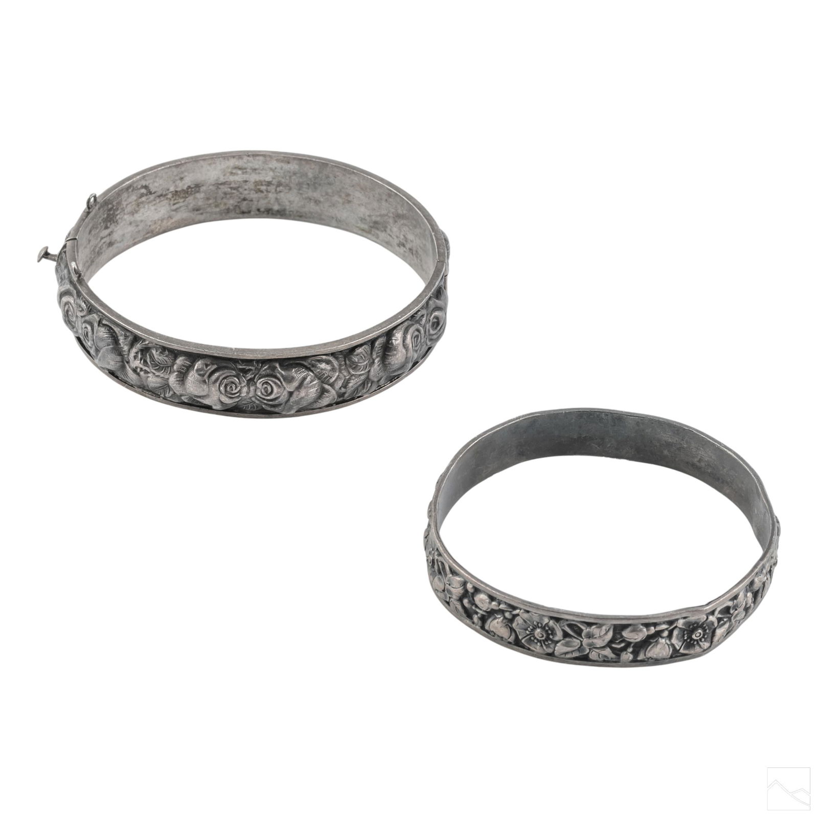 Porto Portugal 833 Silver Repousse Bangle Bracelet (1 of 4)
