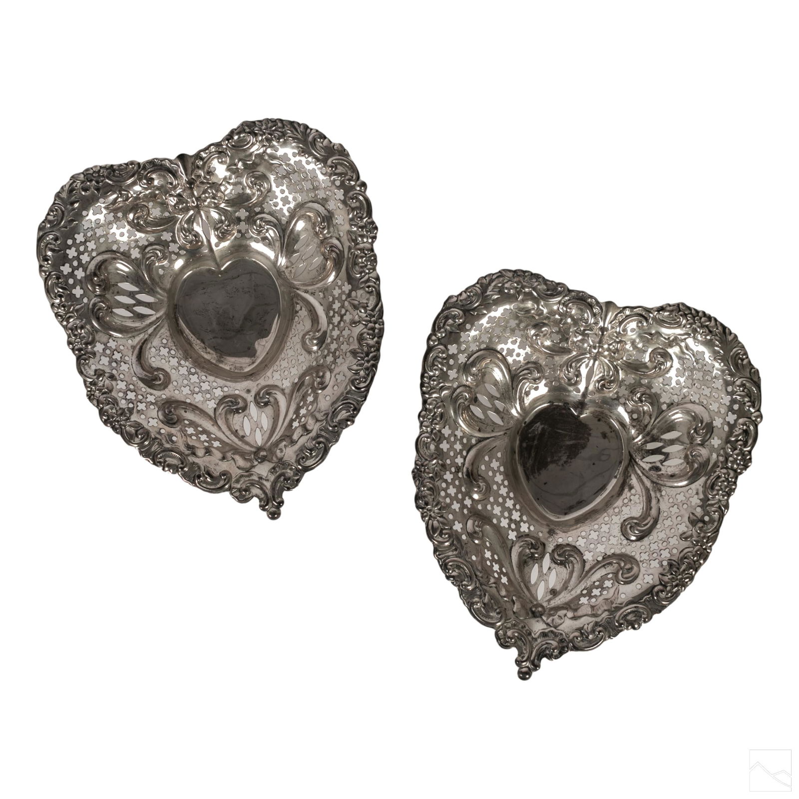 Gorham Antique Sterling Silver Heart Baskets 539g. (1 of 5)