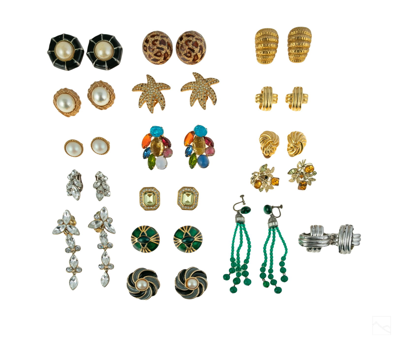 Hollywood Regency Costume Jewelry Earrings 17 SETS (1 of 5)