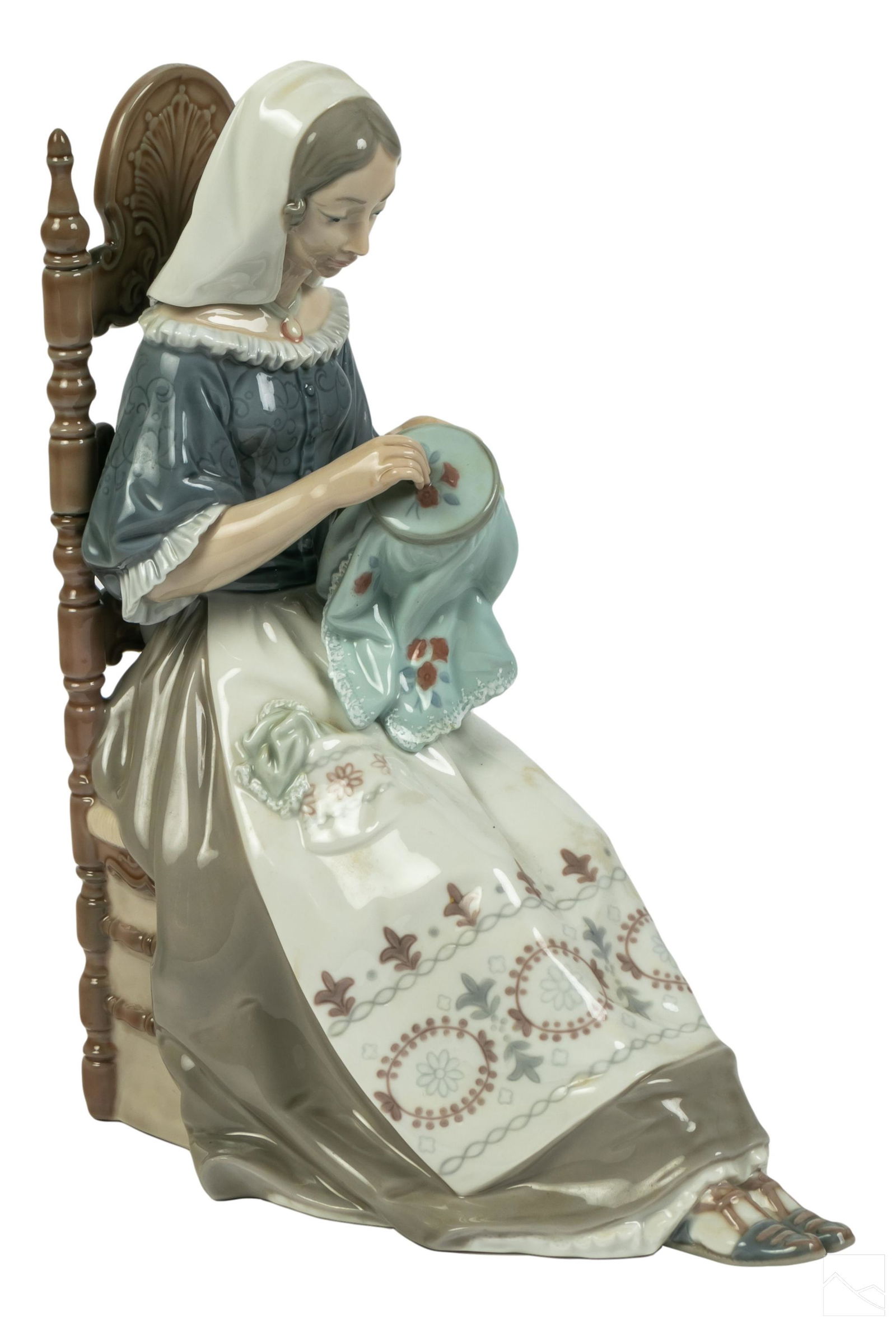 Lladro Spanish Porcelain EMBROIDERER Figurine 4865 (1 of 7)