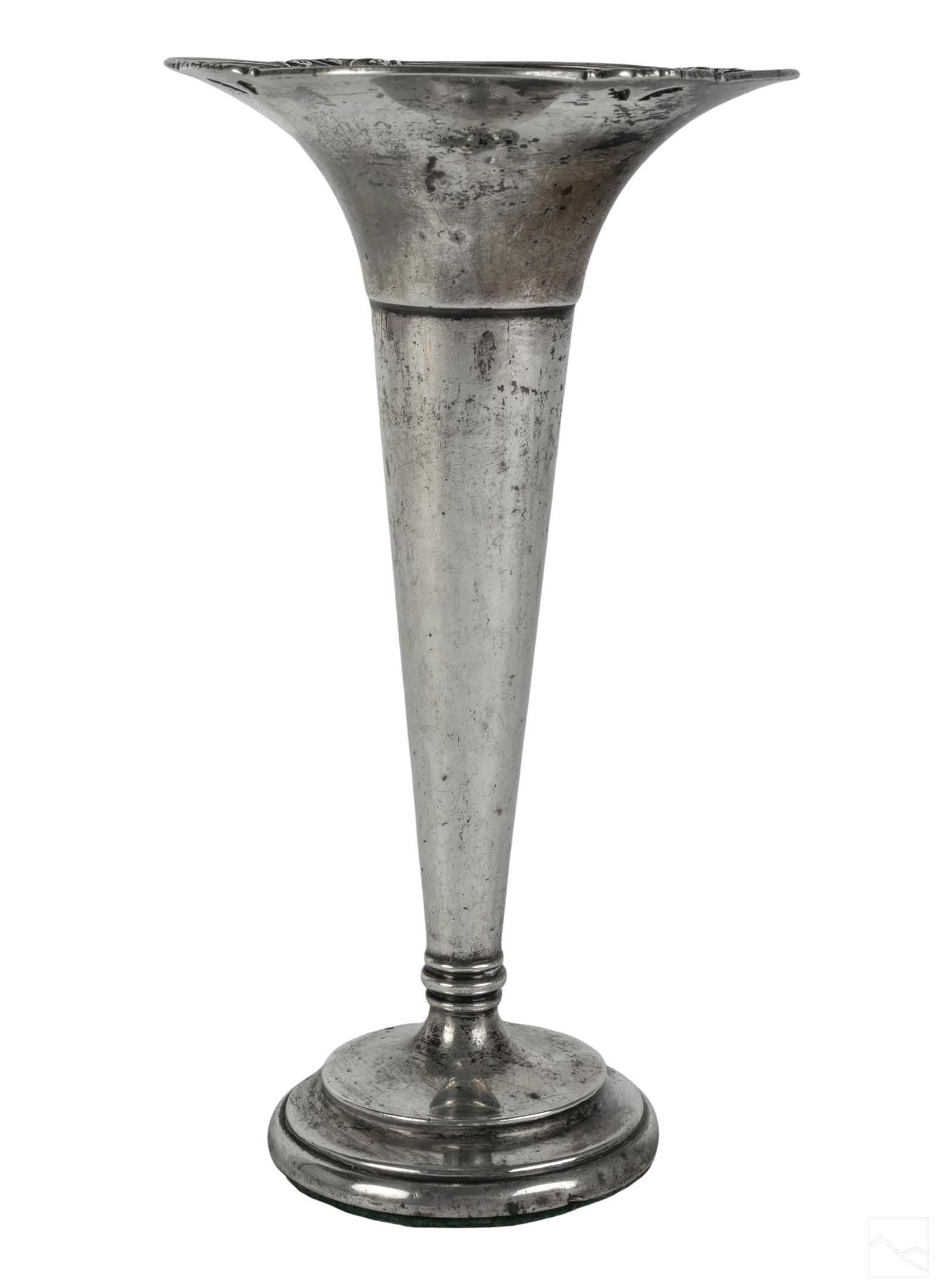 English Victorian Sterling Silver Bud Vase 227g. (1 of 4)