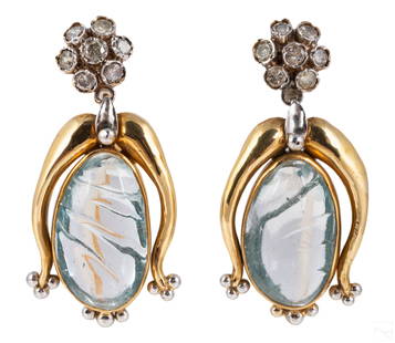18K Gold Gennady Osmerkin AQ and Diamonds Earrings: An 18k gold pair of aquamarine and diamond earrings, designed by Gennady Osmerkin (Russian American, 1946-2019). Pair having natural Aquamarine measuring 20.45mm x 11.55mm. Cluster of diamonds on top