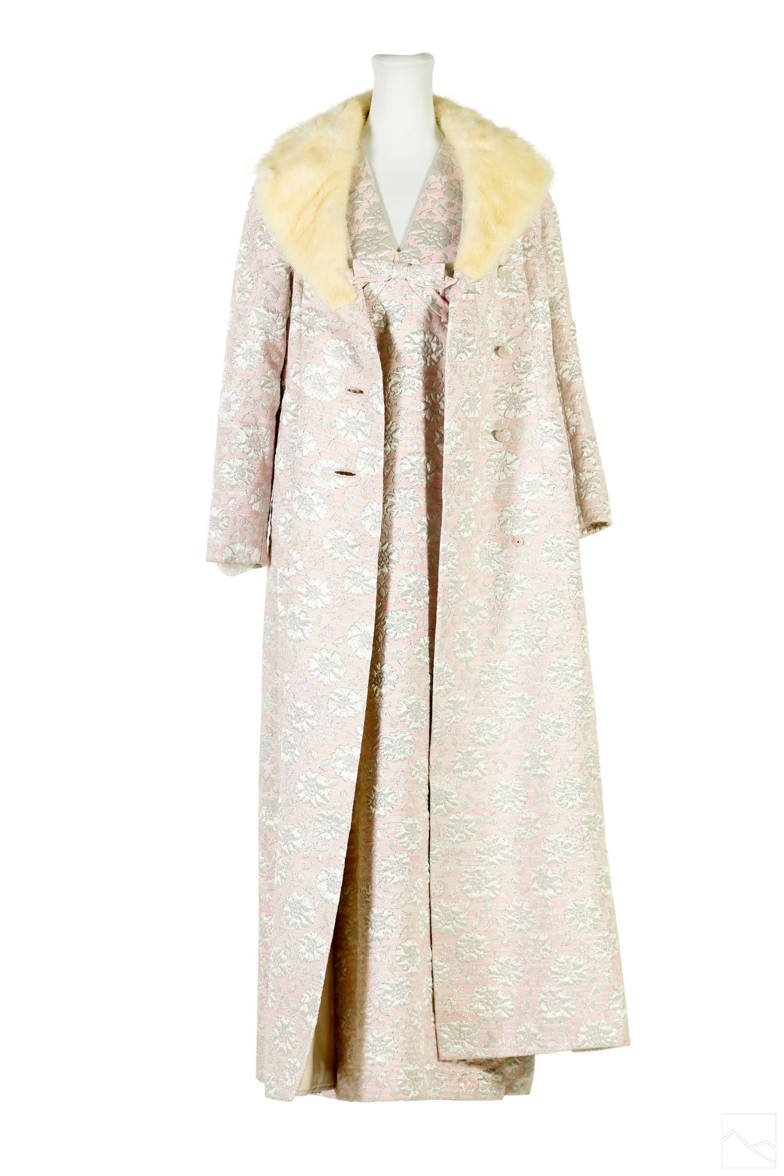 Naivette Shoppe Brocade Dress and Fur Collar Coat: A vintage ladies designer pink brocade coat jacket and sleeveless dress, produced circa 1950s and originally sold through the posh and upscale ladies boutique, the Naivette Shoppe (Norfolk, VA). Pink