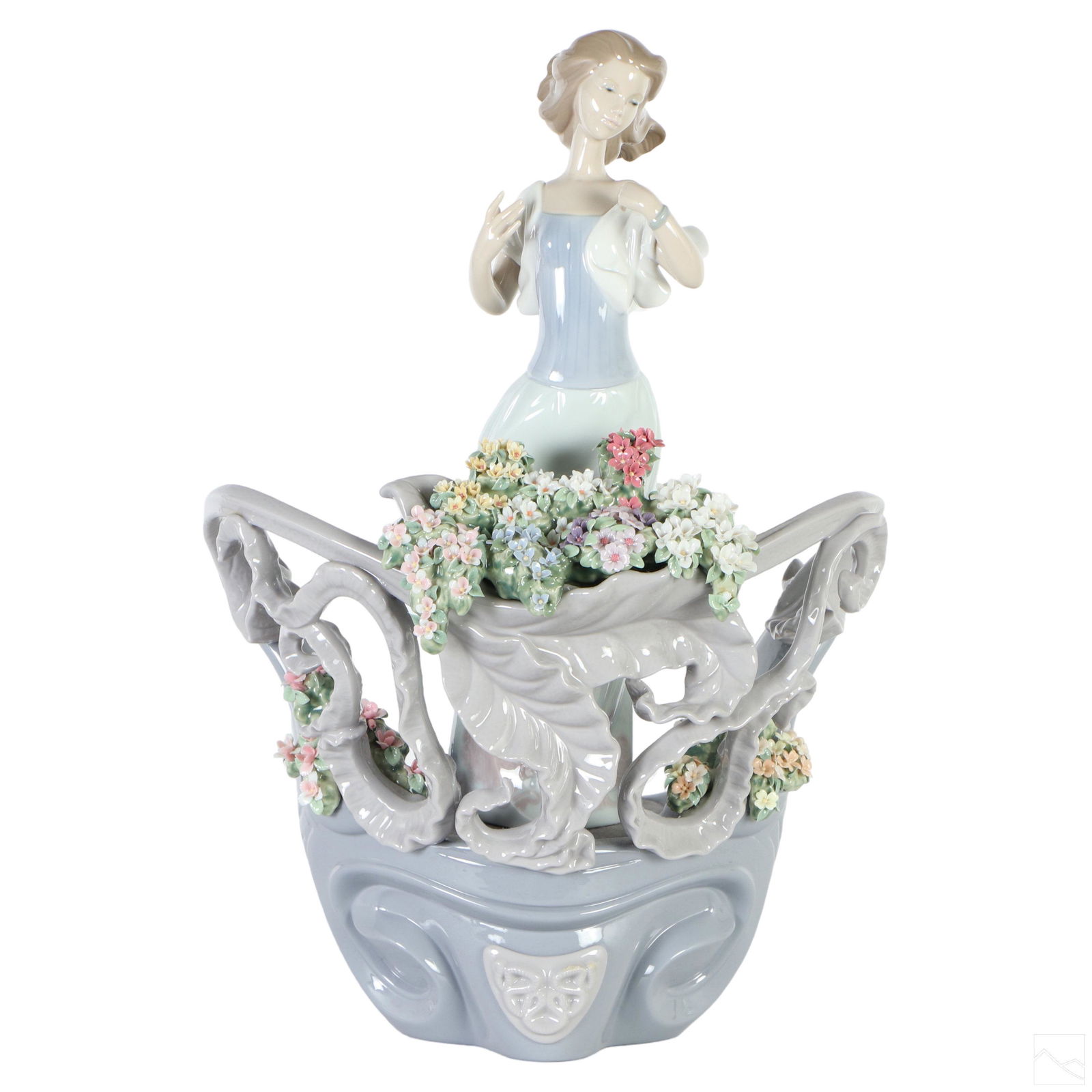 Lladro Porcelain 1862 LOVES FIRST LIGHT Figurine (1 of 9)