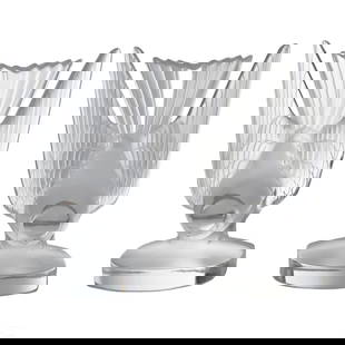 Lalique French Crystal Hirondelles Birds Bookends: A pair of Lalique French crystal bookends in the Hirondelles bird pattern. Frosted and satin finish. An Art Deco design by Rene Lalique depicting swallow bird mascots in flight. LALIQUE FRANCE mark