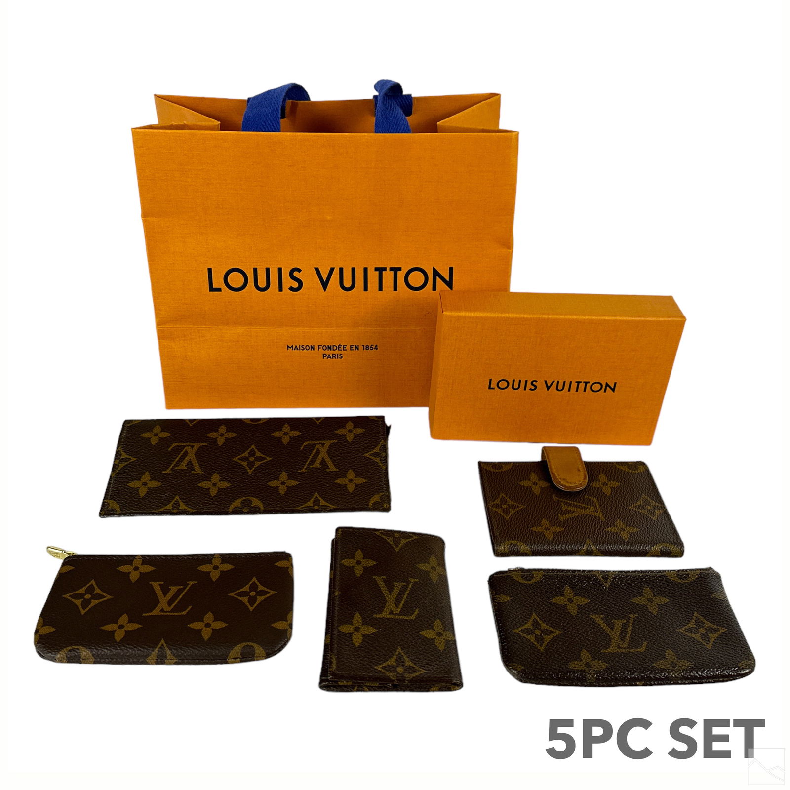 Louis Vuitton Paris Wallets Pochettes Purse 5p LOT: A estate collection of five (5) Louis Vuitton LV luxury French designer personal items. Includes: one (1) LV keychain for Saks Fifth Avenue with snap closure (3.5" x 2.5" x .25"); one (1) LV credit ca